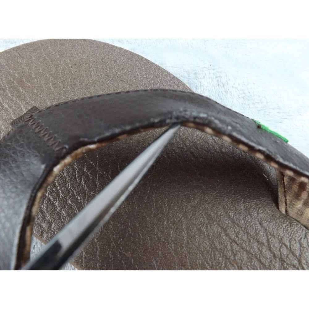 Sanuk Flip Flops Men's Size 7 Brown Sandals‎ Casual Beach